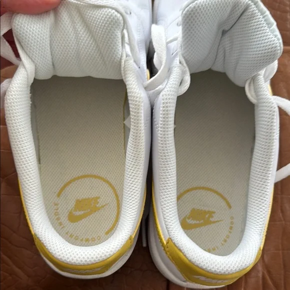 Nike Women's White and Yellow Sneakers - Picture 6 of 7